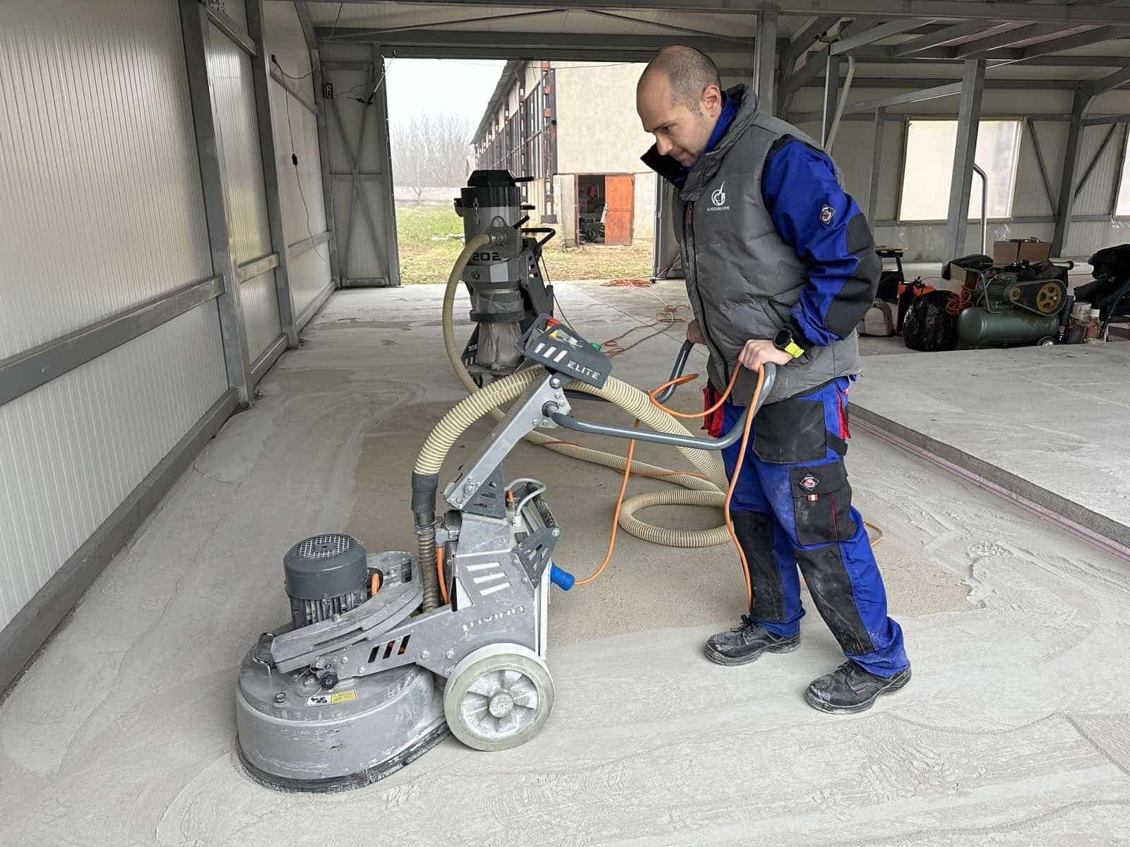 Lavina 16 grinding concrete with metal diamonds